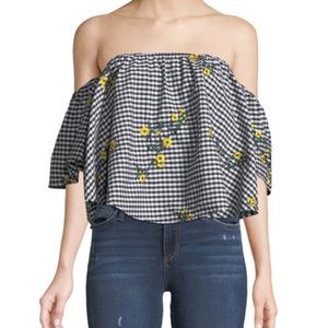 Free Generation Off-Shoulder Daisy Blouse